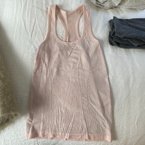 Lululemon Swiftly Tech Racerback Paisley Tank sz 4 - Picture 1 of 7